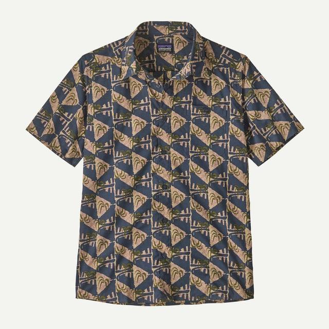 Load image into Gallery viewer, Seashell Men's Go-To Shirt
